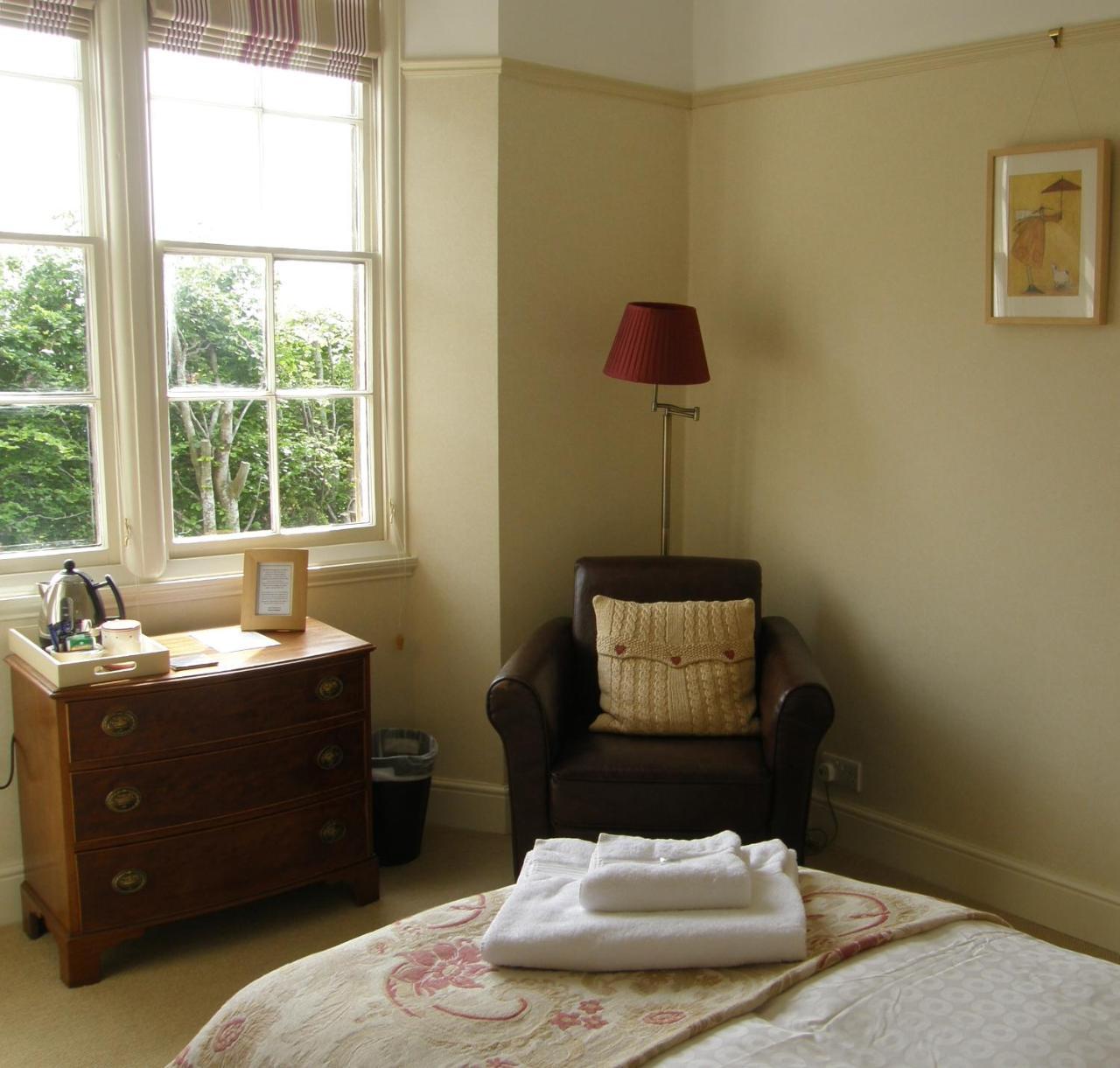 The Old Vicarage B & B Barnstaple Esterno foto